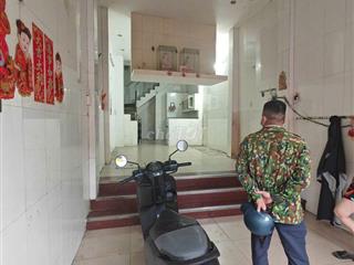 Mặt Tiền Lê Quang Định 200m2 Có 3 Tầng 4 Phòng Cho Làm Quán Ăn