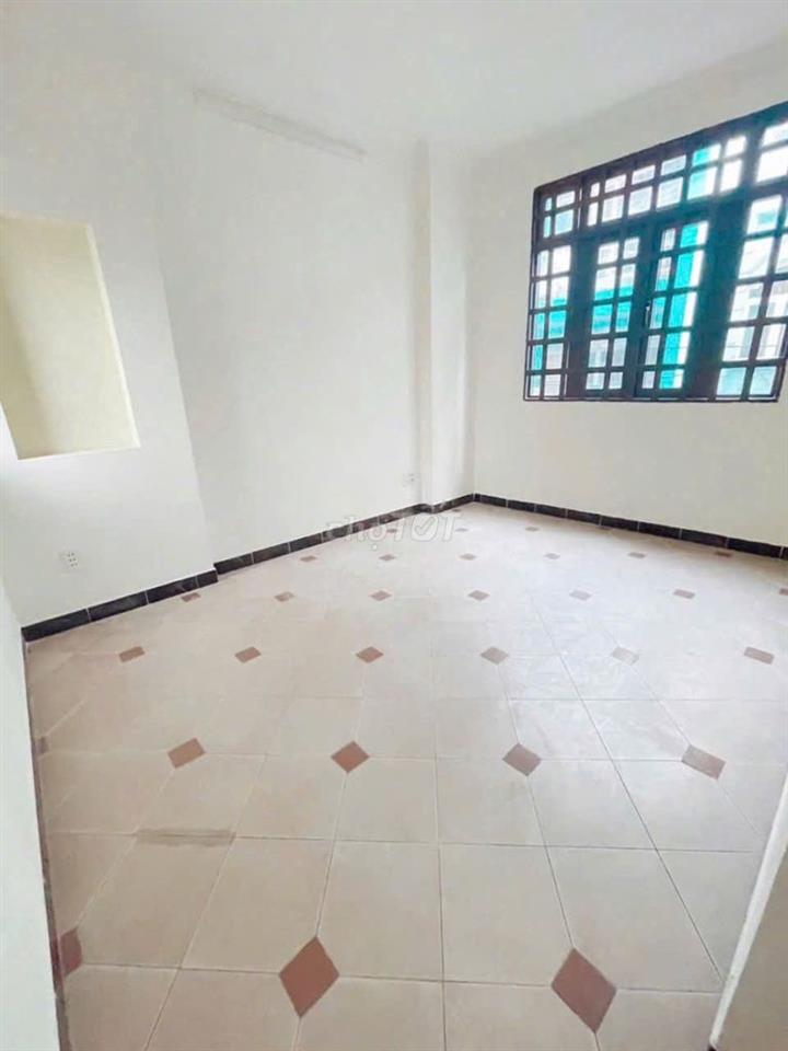 Mặt Tiền Đoàn Thị Điểm Ngang 8m Có 2 Lầu Gần Phan Đăng Lưu Chỉ 19Tr