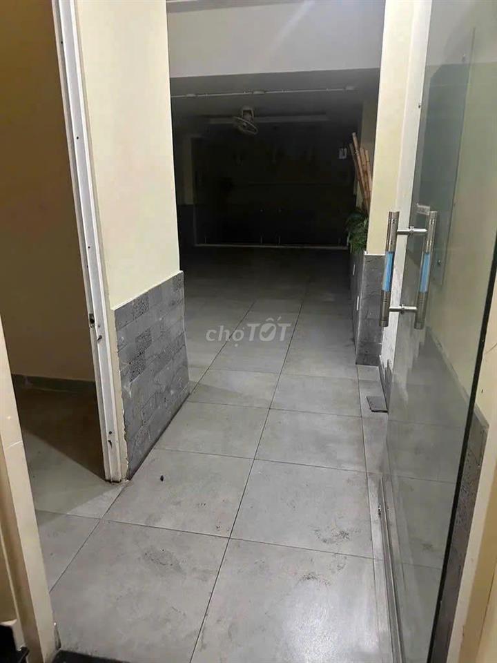  Mặt Tiền Phan Xích Long 150m2 Trệt Lững Gần Vạn Kiếp Có Vỉa Hè Rộng