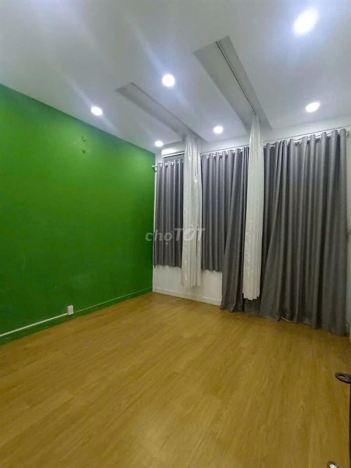 Mặt Tiền Hoa Cau 100m2 2 Tầng 4 Phòng Ngay CopmarT Phan Xích Long