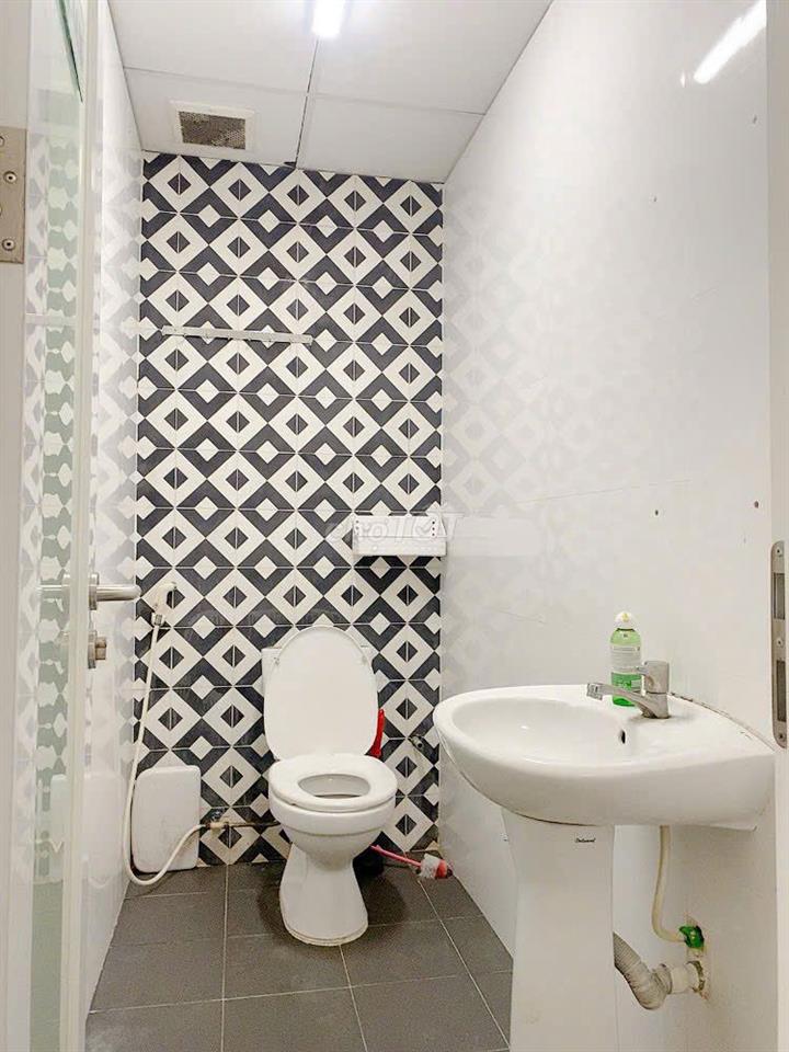 Mặt Tiền Hồng Hà 280m2 dtsd Tân Bình gần đường Bạch Đằng sát Sân Bay