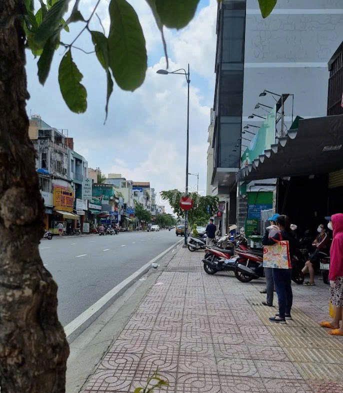 Gần Sân Bay Ngang 10m ! Mặt Tiền Bạch Đằng 300m2 Có Vỉa Hè 1 Trệt Suốt