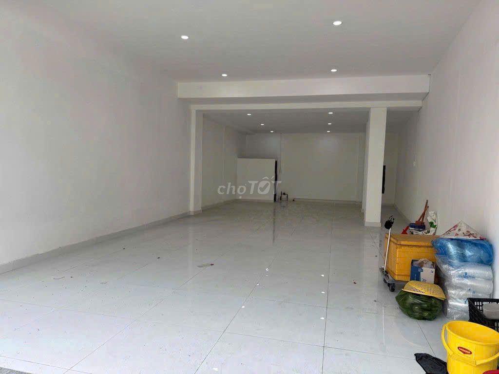 Mặt Tiền Lê Quang Định Ngang 5m 160m2 Có 1 Lầu Có VỈa Hè Cho Quán Ăn