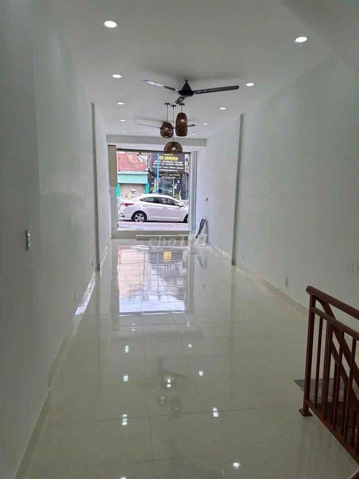 Mặt Tiền Lê Văn Duyệt 240m2 Có Hầm 3 Lầu Sát Trần Quang Khải-Cầu Bông 