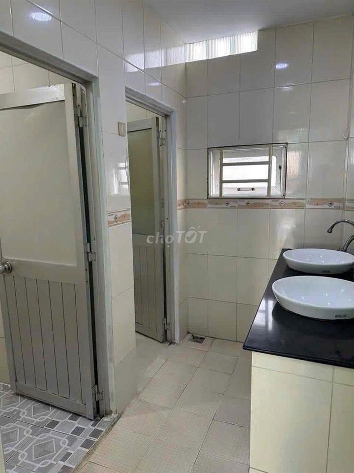 Mặt Tiền Lê Văn Duyệt 240m2 Có Hầm 3 Lầu Sát Trần Quang Khải-Cầu Bông 