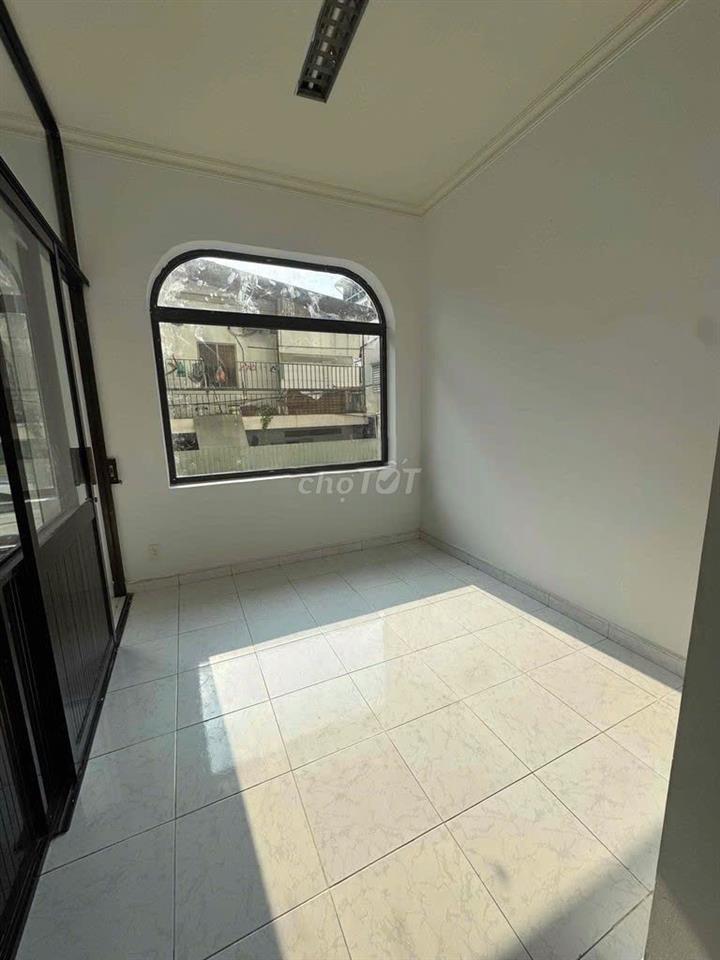  Mặt Tiền Shophouse 110m2 Đường Tân Cảng Bình Thạnh Đậu Xe thoải mái