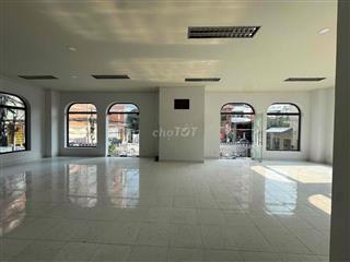  Mặt Tiền Shophouse 110m2 Đường Tân Cảng Bình Thạnh Đậu Xe thoải mái