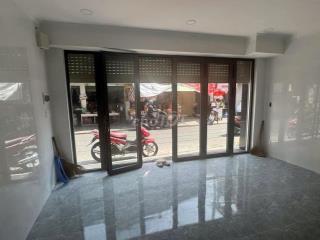 Sát Phan Xích Long ! Mặt Tiền Nguyễn Công Hoan 120m2 có 3 Phòng Ngủ 