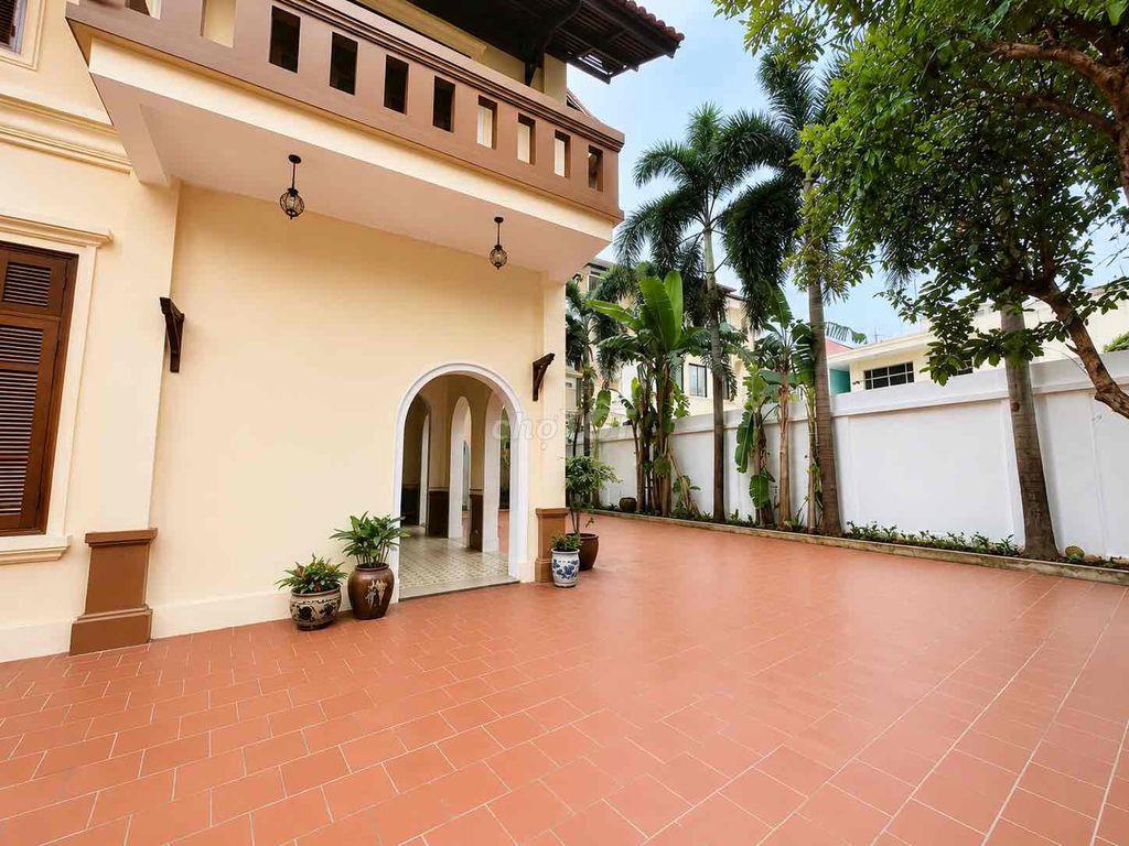 CHO THUÊ BIỆT THỰ SÂN RỘNG 15x24M – LÝ CHÍNH THẮNG, QUẬN 3 | FNB