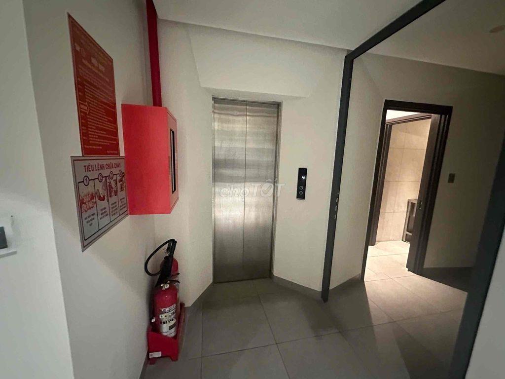 CHO THUÊ TÒA NHÀ HOA LAN, PHÚ NHUẬN – 12x16M – THANG MÁY – GIÁ 149TR