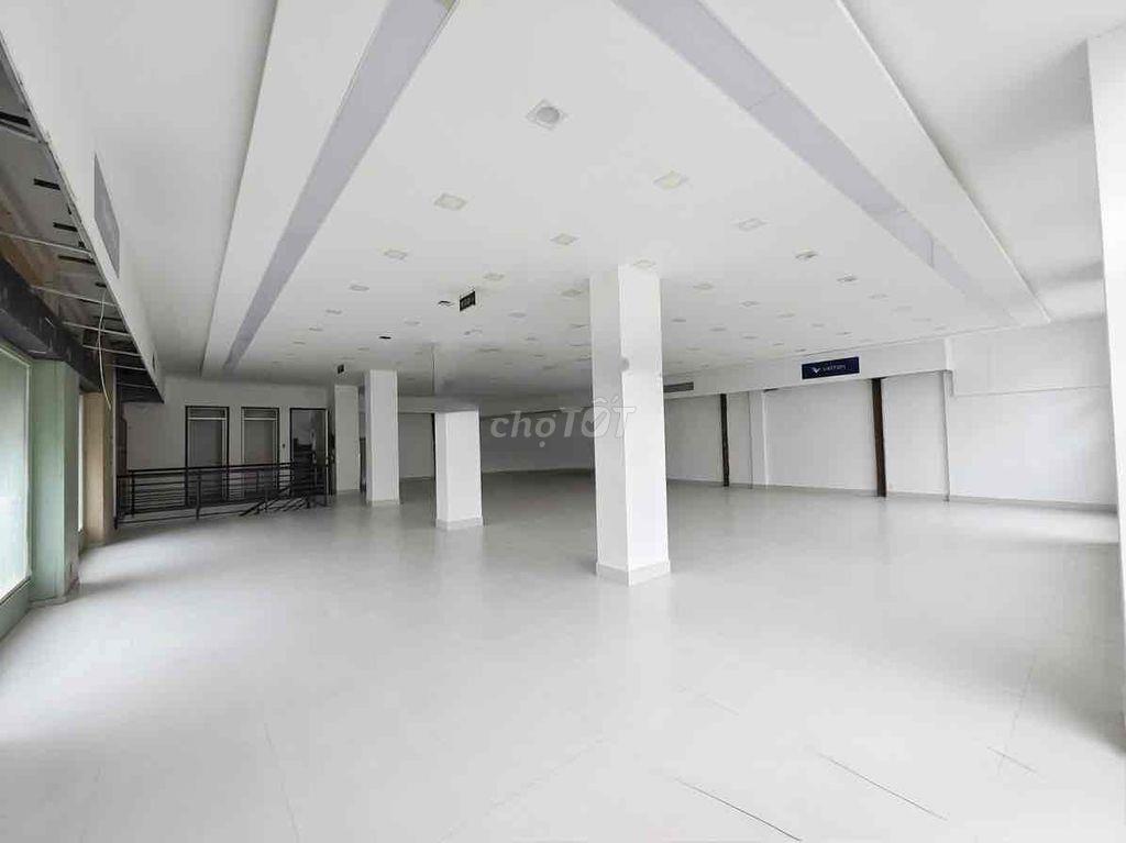 VỊ TRÍ ĐẸP NGUYỄN TRÃI Q1 – 2 MẶT TIỀN – NGANG 13M2 – GIÁ 249TR