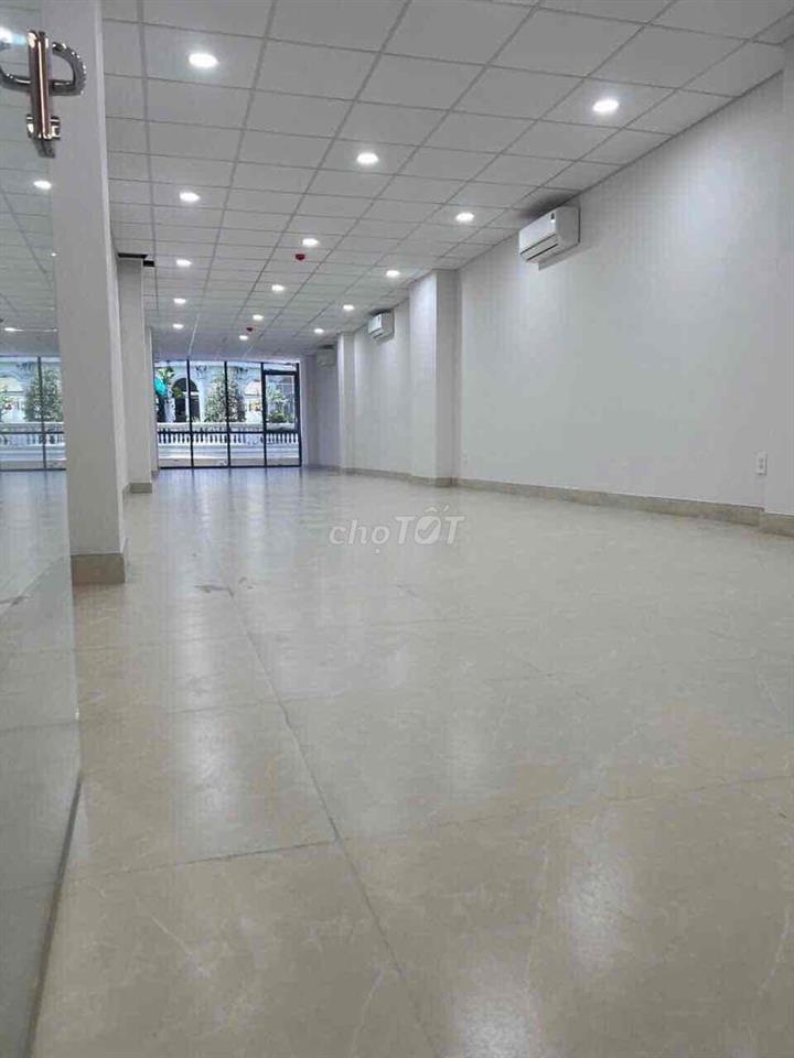 Văn Phòng Gần Sân Bay 70m2 - Miễn Phí Quản Lý - Hầm Xe TM Bảo Vệ …