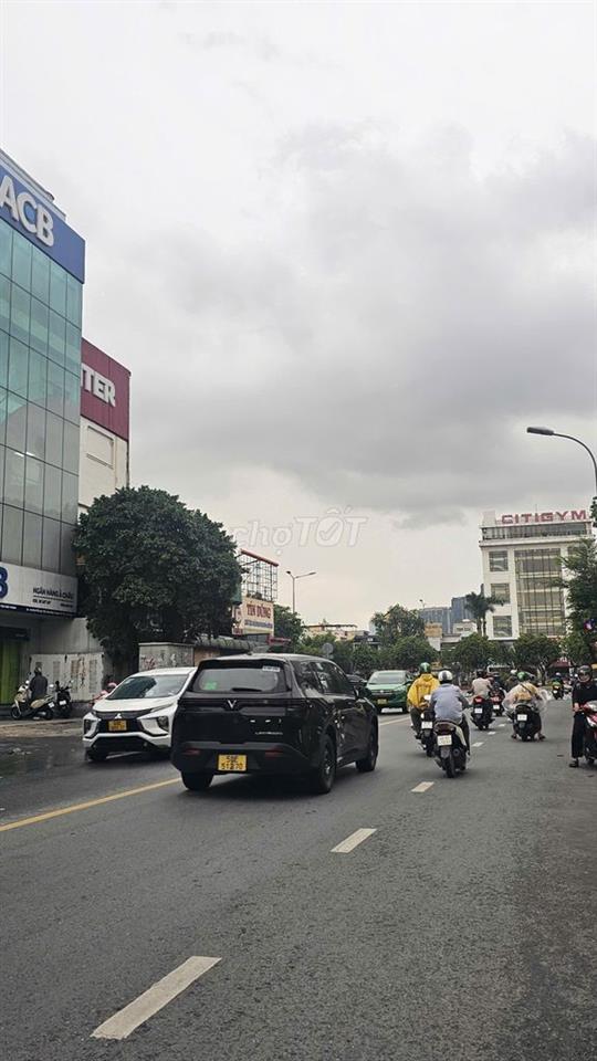 Cho thuê nhà mặt tiền đường Nguyễn Gia Trí, Phường 25, Quận Bình Thạnh