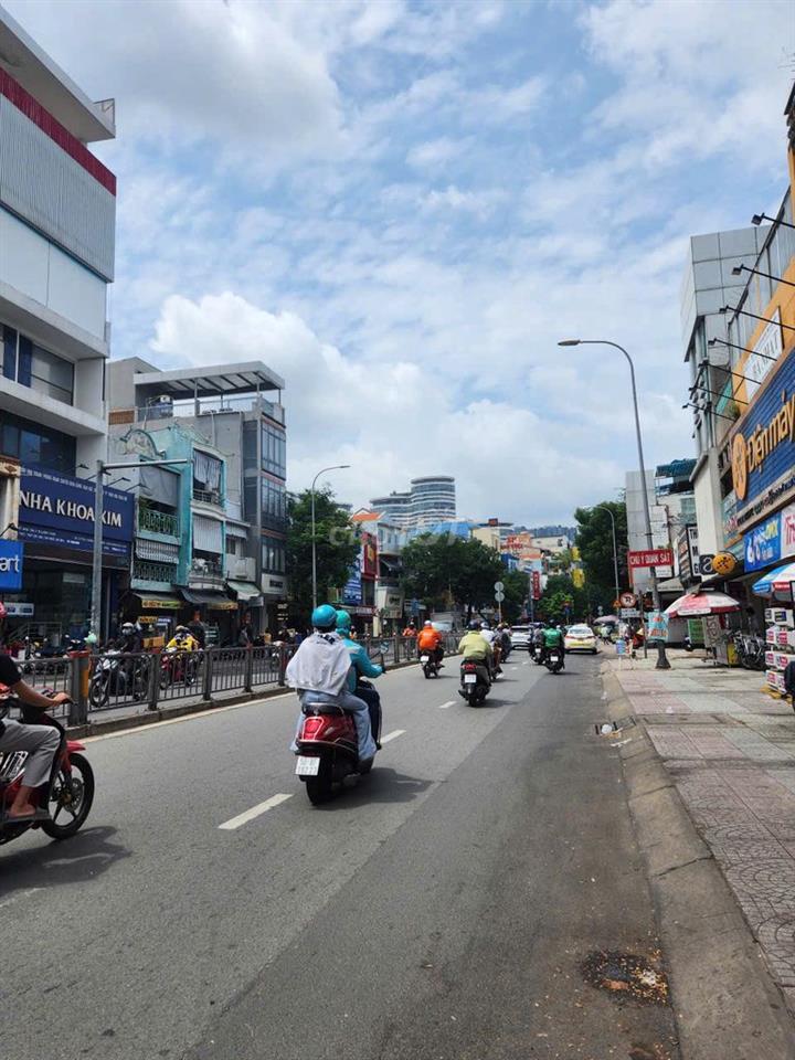 CHO THUÊ NHÀ MẶT TIỀN ĐƯỜNG XÔ VIẾT NGHỆ TĨNH, QUẬN BÌNH THẠNH