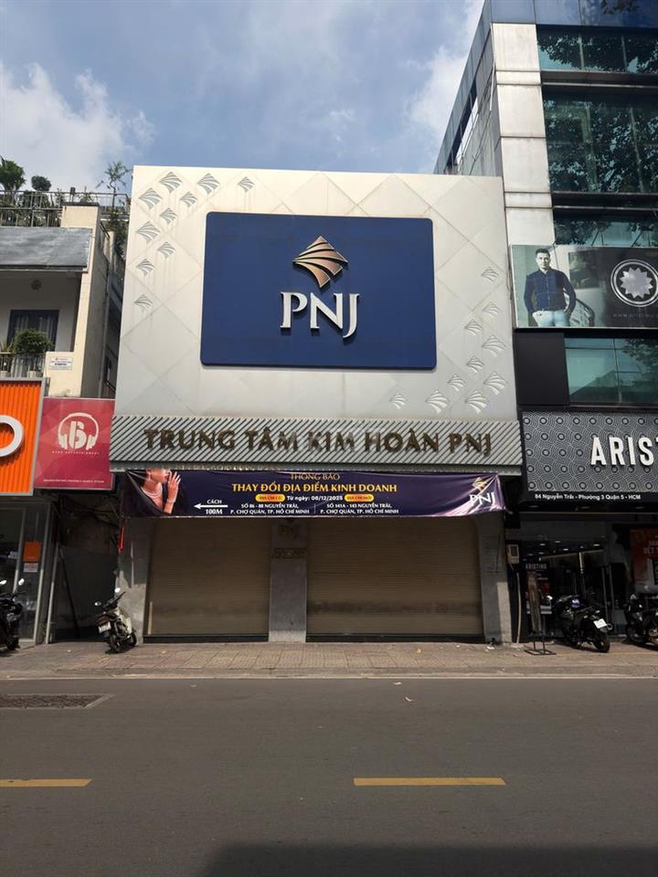 CHO THUÊ NHÀ MẶT TIỀN ĐƯỜNG NGUYỄN TRÃI, PHƯỜNG CHỢ QUÁN, QUẬN 5