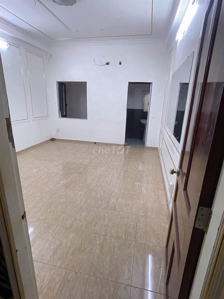 CHO THUÊ NHÀ MẶT TIỀN ĐƯỜNG HOA LAN, PHƯỜNG 2, QUẬN PHÚ NHUẬN