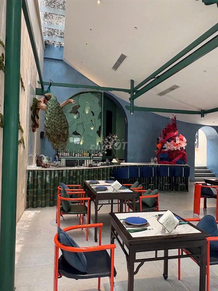 CHO THUÊ NHÀ TÚ XƯƠNG – P.6,QUẬN 3 DT:10X32M, 1 TRỆT TRỐNG SUỐT