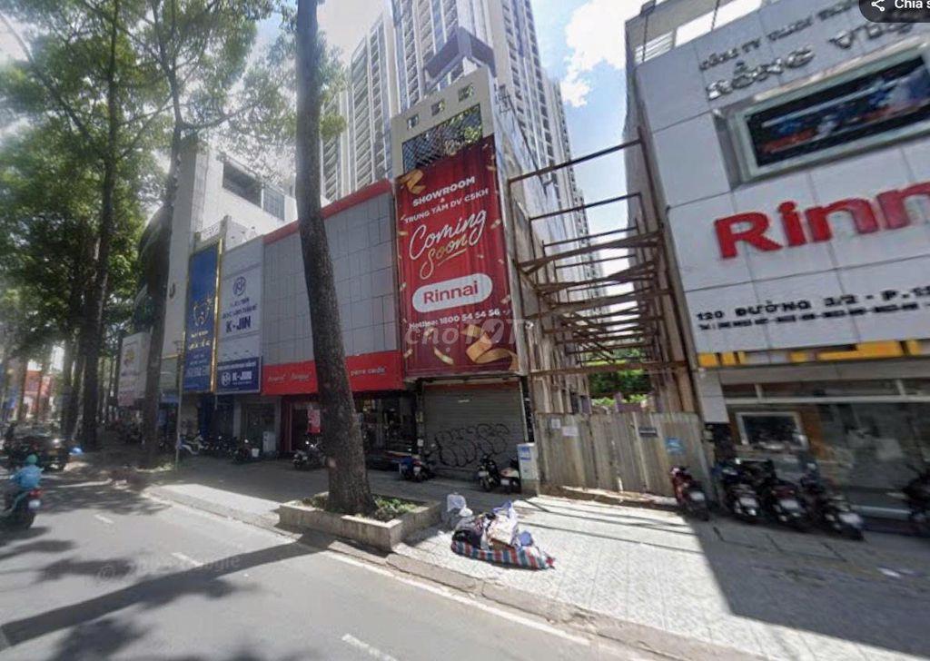 CHO THUÊ NHÀ BA THÁNG HAI - QUẬN 10. DT: 4,2X28M, 1 TRỆT 4 LẦU, ST