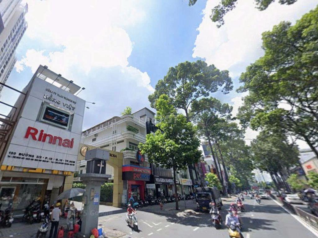 CHO THUÊ NHÀ BA THÁNG HAI - QUẬN 10. DT: 4,2X28M, 1 TRỆT 4 LẦU, ST