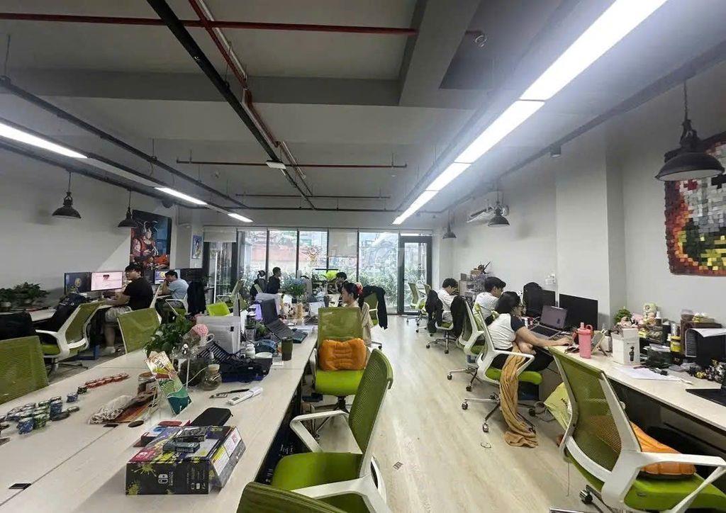 CHO THUÊ NHÀ NAM KỲ KHỞI NGHĨA – QUẬN 3. DT: 7,7X16M, GIÁ 130TR/THÁNG