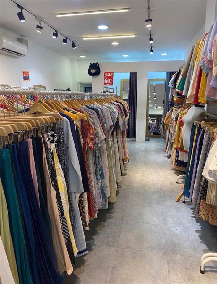 CHO THUÊ NHÀ HUỲNH VĂN BÁNH, PHÚ NHUẬN, 4x17M, TRỆT + 2 LẦU, 30TR/TH