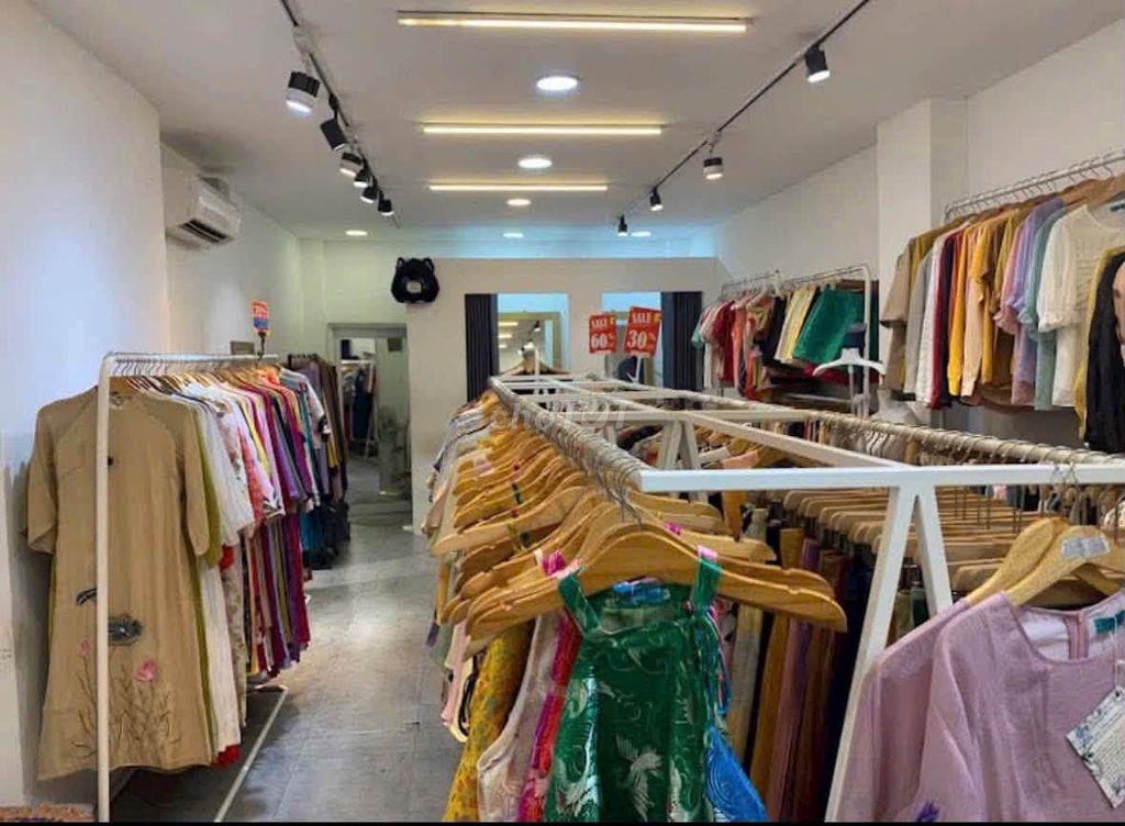 CHO THUÊ NHÀ HUỲNH VĂN BÁNH, PHÚ NHUẬN, 4x17M, TRỆT + 2 LẦU, 30TR/TH