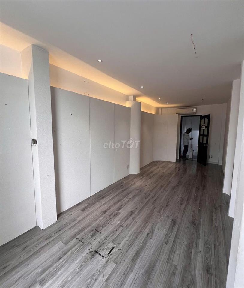 Mặt Tiền Phan Đình Phùng 150m2 3 Lầu 3 Phòng Gần HaiBàTrưng Có Vỉa Hè