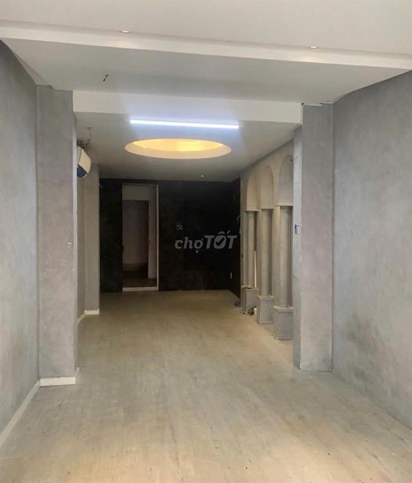 Mặt Tiền Phan Đình Phùng 150m2 3 Lầu 3 Phòng Gần HaiBàTrưng Có Vỉa Hè