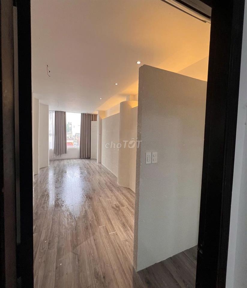 Mặt Tiền Phan Đình Phùng 150m2 3 Lầu 3 Phòng Gần HaiBàTrưng Có Vỉa Hè