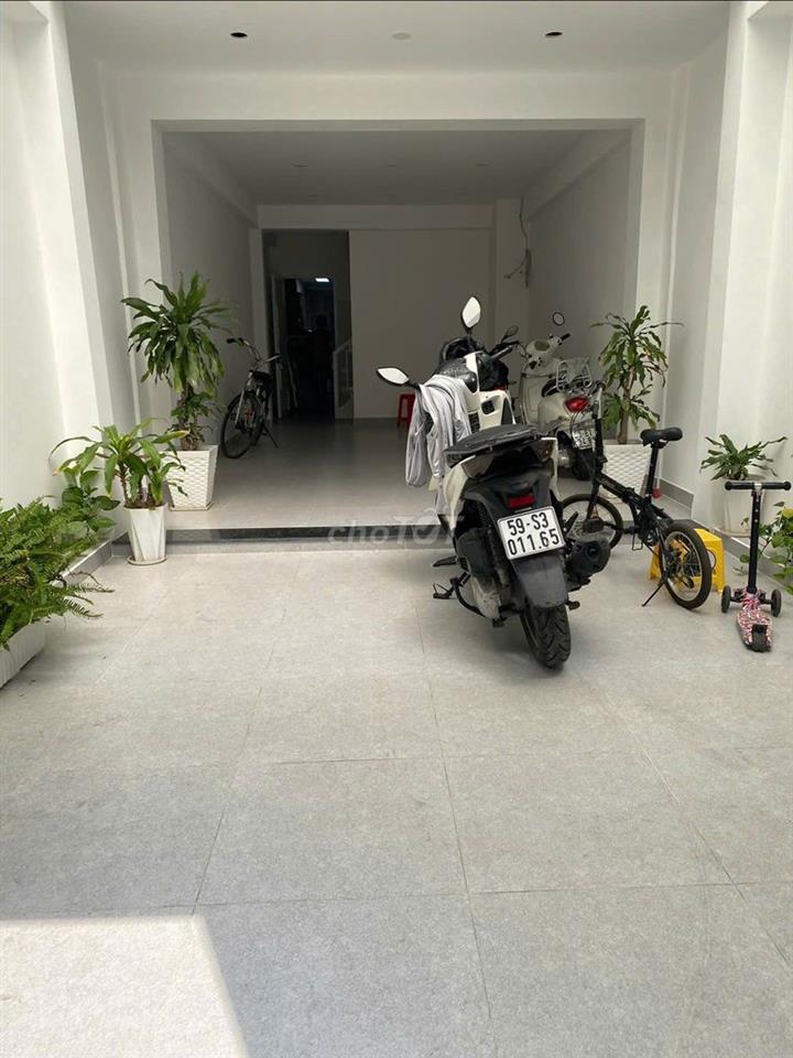 Gần Chợ Bà Chiểu ! Mặt Tiền Phan Bội Châu 150m2 Có 3 Lầu 2 Phòng Ngủ