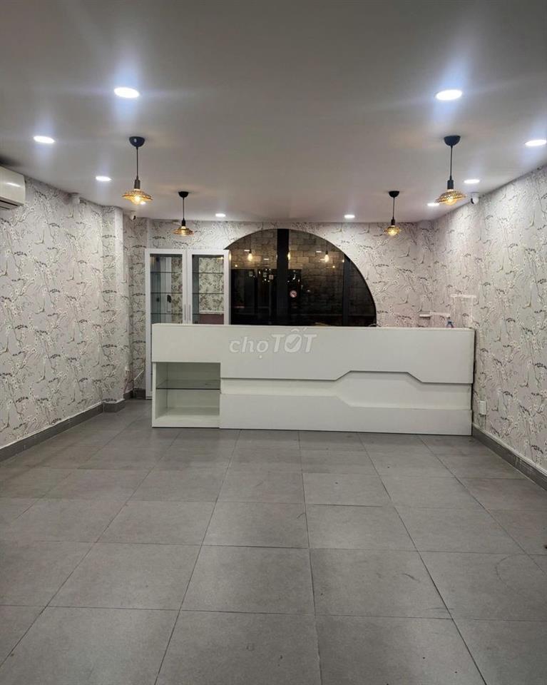 16Tr ĐH Công Nghiệp ! Mặt Tiền Lê Lợi 80m2 Trệt Suốt Có Sân Để Xe Rộng