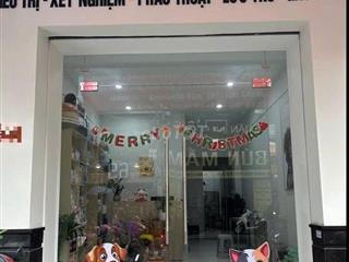 Có Thang Máy MT Nguyễn Trọng Tuyển 240m2 3 Tầng Gần Nguyễn Văn Trỗi 