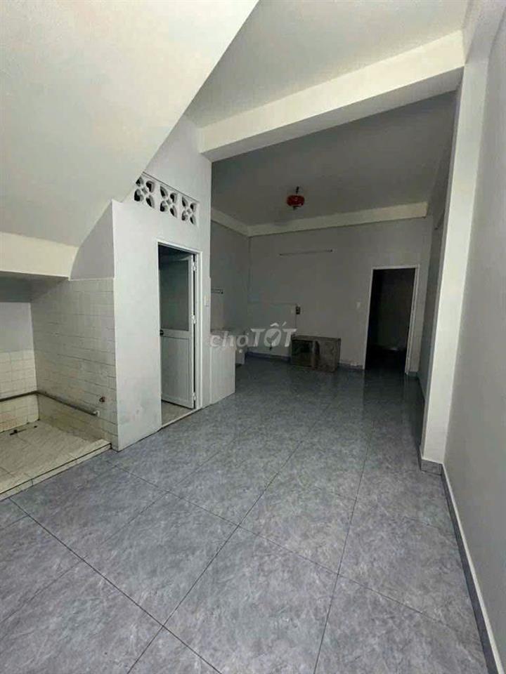 Mặt Tiền Nguyễn Văn Nghi 240m2 5 Phòng Gần Chợ Gò Vấp 25Tr