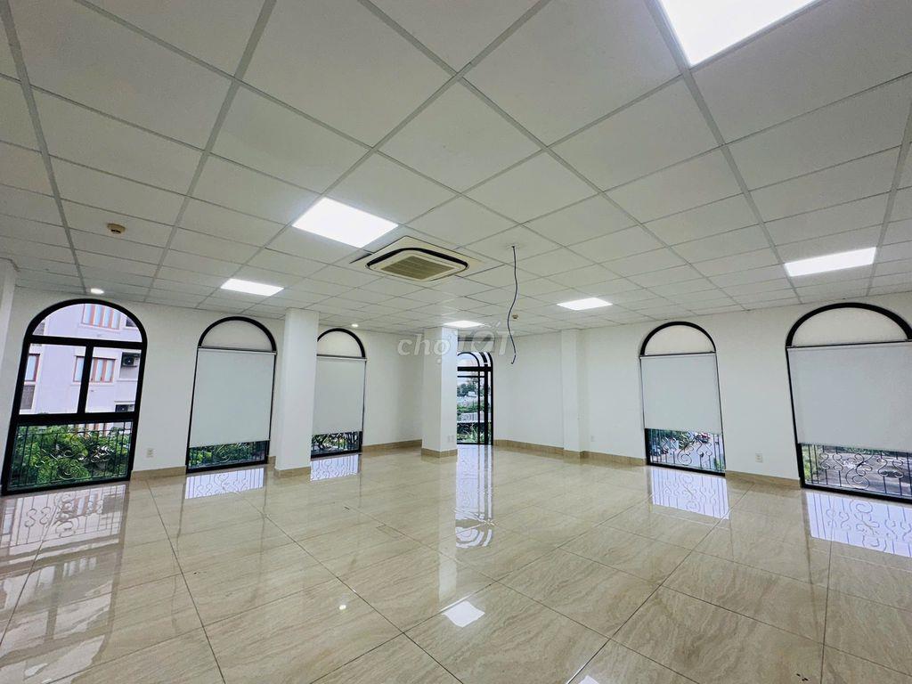 CHO THUÊ NHÀ MẶT TIỀN PHẠM NGỌC THẠCH, QUẬN 3 GẦN HỒ CON RÙA