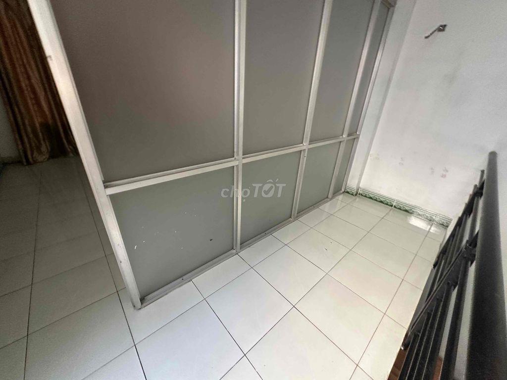CHO THUÊ NHÀ HẺM DƯƠNG QUẢNG HÀM GV GẦN NGAY ĐH VĂN LANG