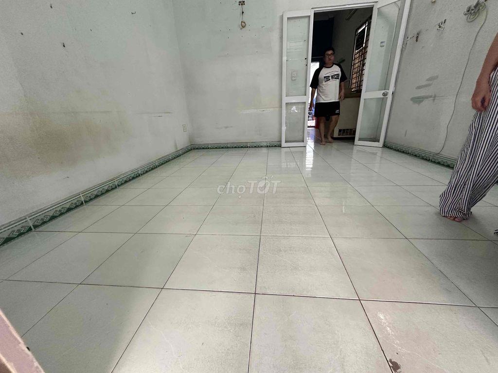 CHO THUÊ NHÀ HẺM DƯƠNG QUẢNG HÀM GV GẦN NGAY ĐH VĂN LANG