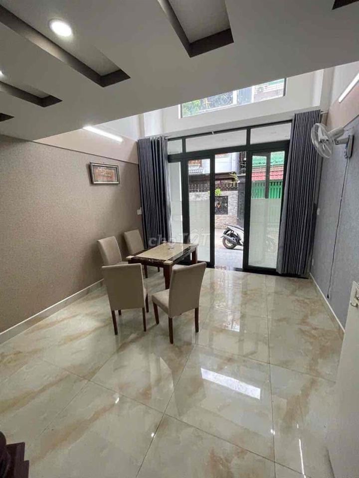 CHO THUÊ NHÀ 4PN HXH LÊ VĂN THỌ GÒ VẤP SÁT MT GẦN CV LÀNG HOA