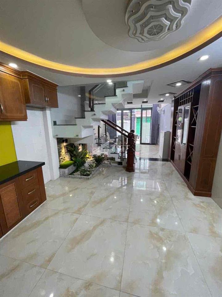 CHO THUÊ NHÀ 4PN HXH LÊ VĂN THỌ GÒ VẤP SÁT MT GẦN CV LÀNG HOA