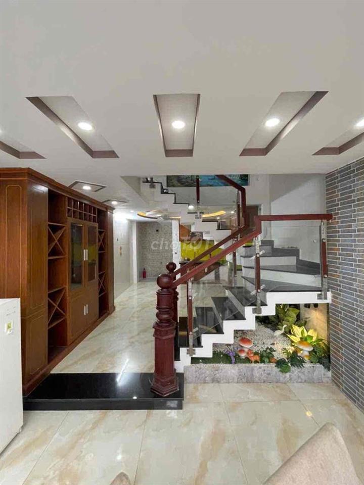 CHO THUÊ NHÀ 4PN HXH LÊ VĂN THỌ GÒ VẤP SÁT MT GẦN CV LÀNG HOA