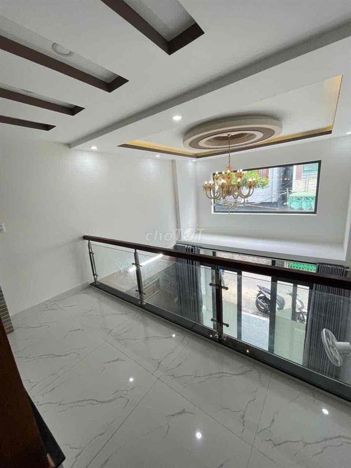 CHO THUÊ NHÀ 4PN HXH LÊ VĂN THỌ GÒ VẤP SÁT MT GẦN CV LÀNG HOA