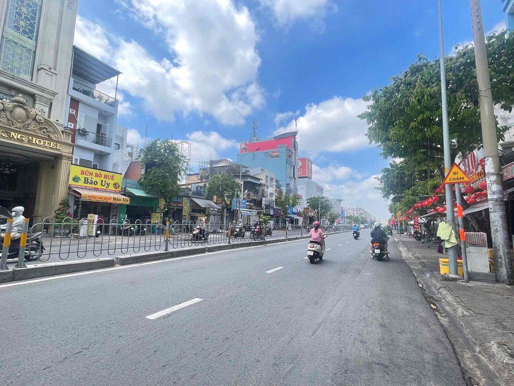 CHO THUÊ NHÀ MẶT TIỀN NGUYỄN VĂN LƯỢNG P10 GÒ VẤP GẦN LOTTE MART