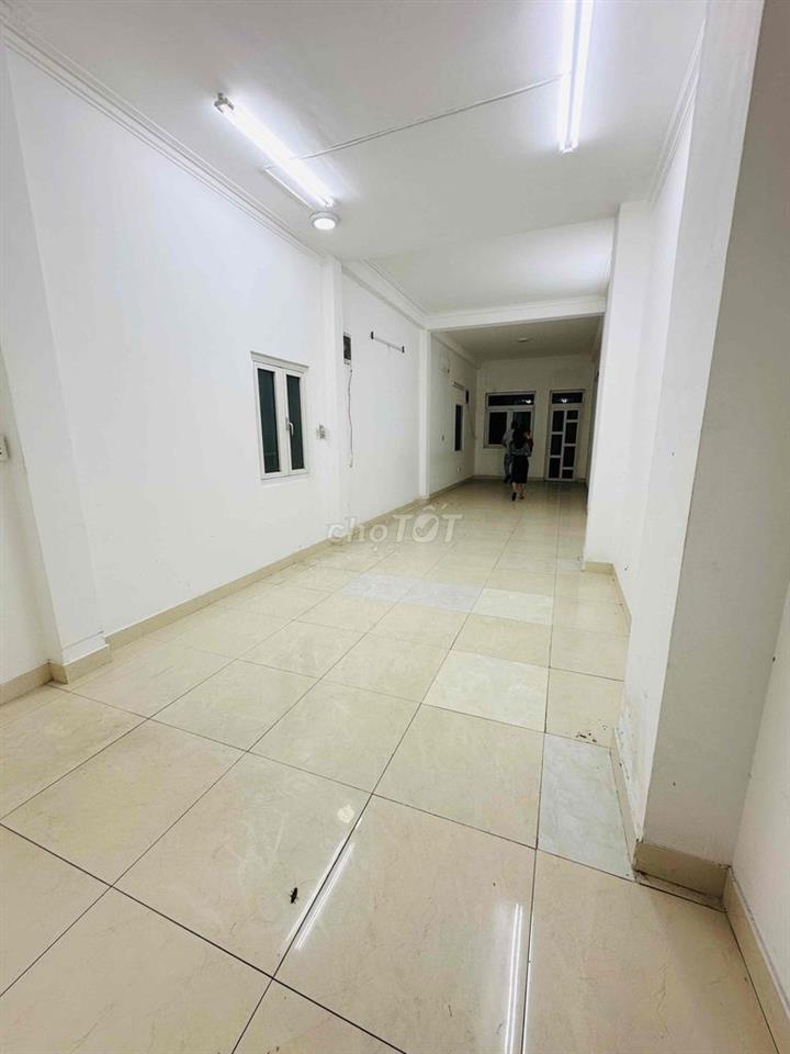 CHO THUÊ NHÀ MẶT TIỀN QUANG TRUNG P10 GÒ VẤP GẦN VINCOM