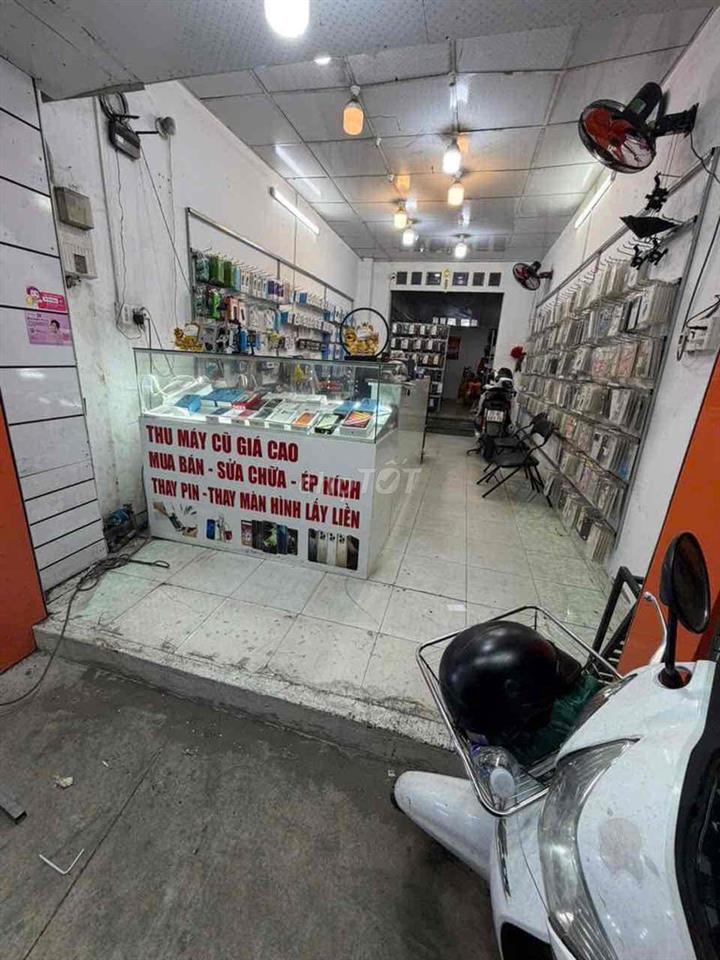 SANG TIỆM ĐIỆN THOẠI MẶT TIỀN THỐNG NHẤT P16 GÒ VẤP
