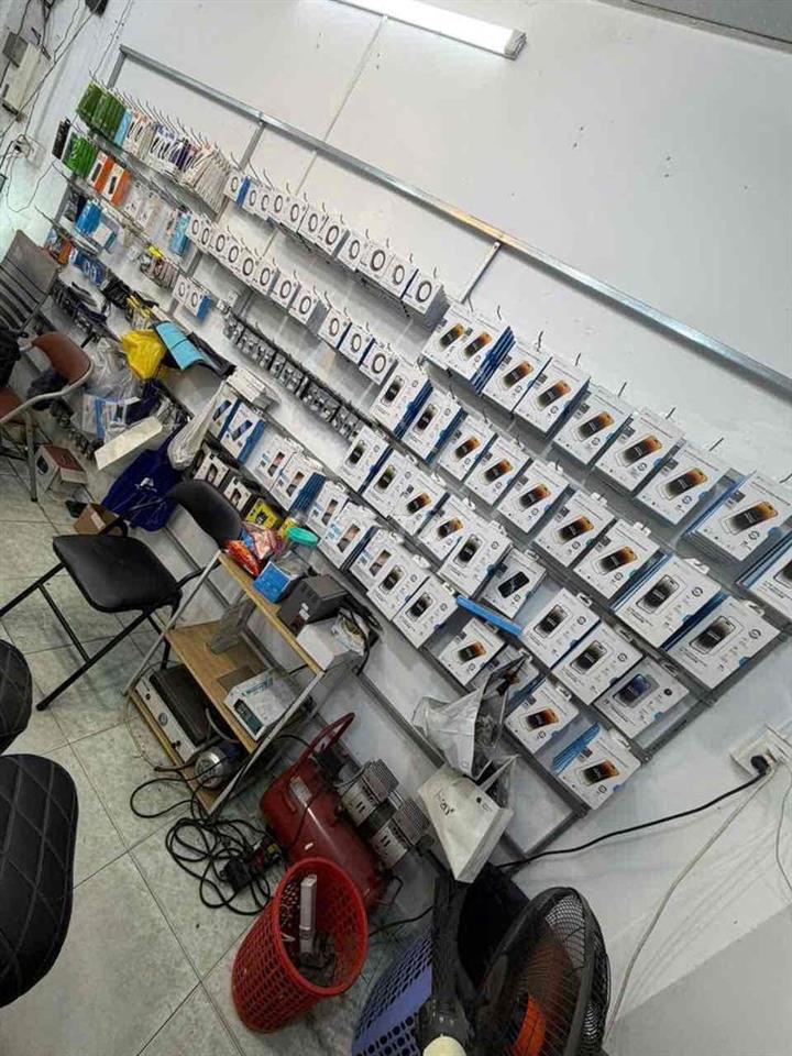 BỎ PHỐ VỀ QUÊ SANG TIỆM ĐIỆN THOẠI MT THỐNG NHẤT GÒ VẤP