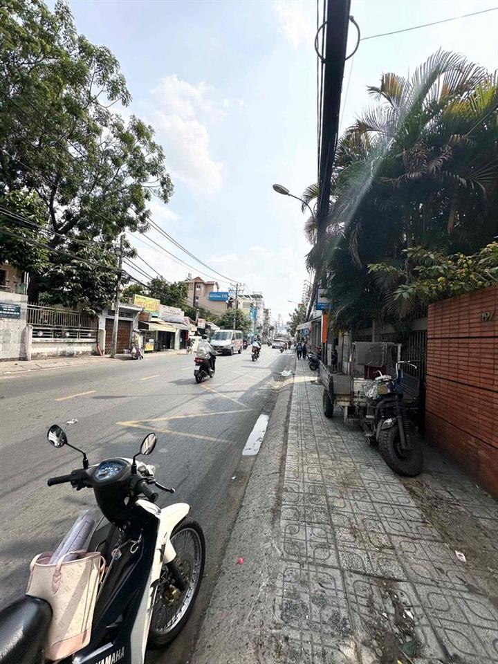CHO THUÊ NHÀ MẶT TIỀN LÊ QUANG ĐỊNH P1 GV SÁT BÊN BÌNH THẠNH