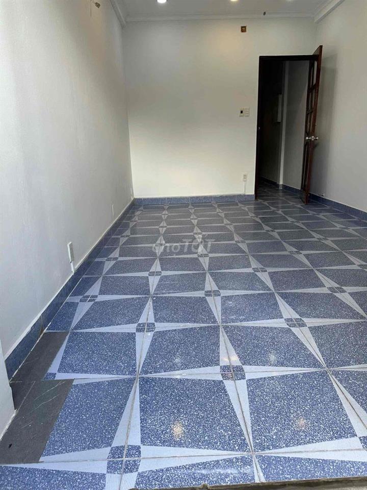 CHO THUÊ NHÀ MẶT TIỀN QUANG TRUNG 4PN P10 GÒ VẤP GẦN  VINCOM