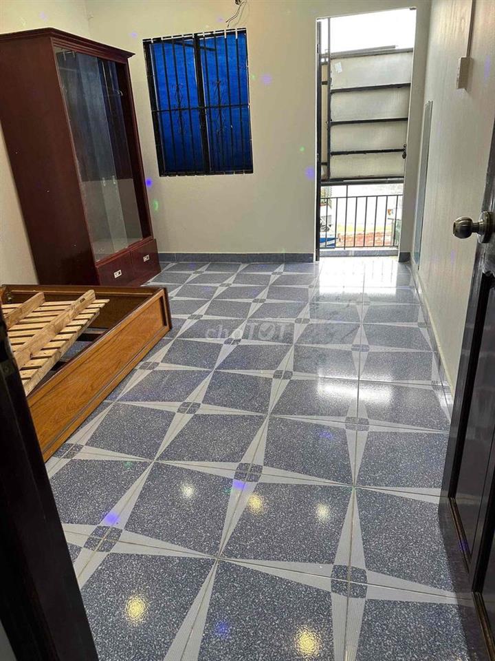 CHO THUÊ NHÀ MẶT TIỀN QUANG TRUNG 4PN P10 GÒ VẤP GẦN  VINCOM