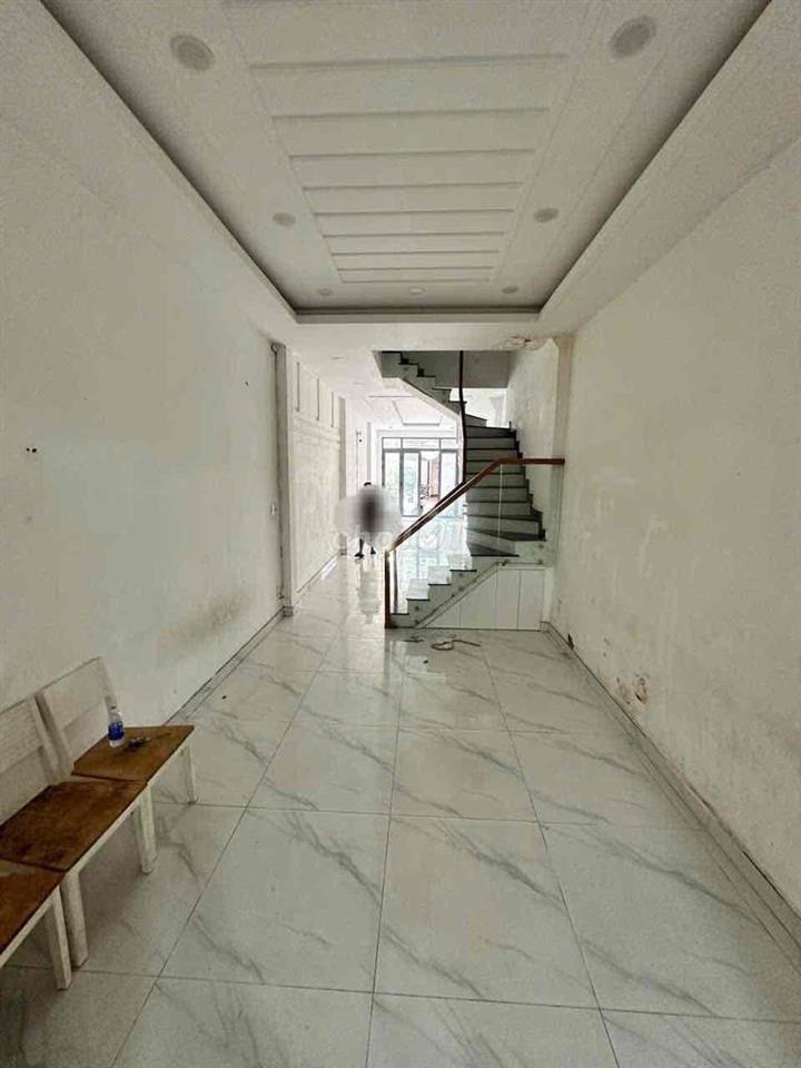 CHO THUÊ NHÀ MẶT TIỀN ĐƯỜNG SỐ 4 P7 GÒ VẤP NGAY DƯƠNG QUẢNG HÀM VÔ