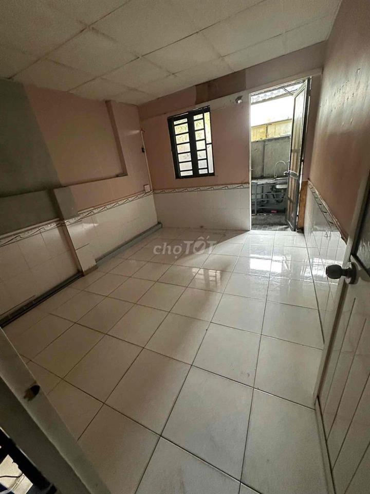 CHO THUÊ NHÀ MẶT TIỀN THÍCH QUẢNG ĐỨC PHÚ NHUẬN NGAY PHAN ĐĂNG LƯU VÔ