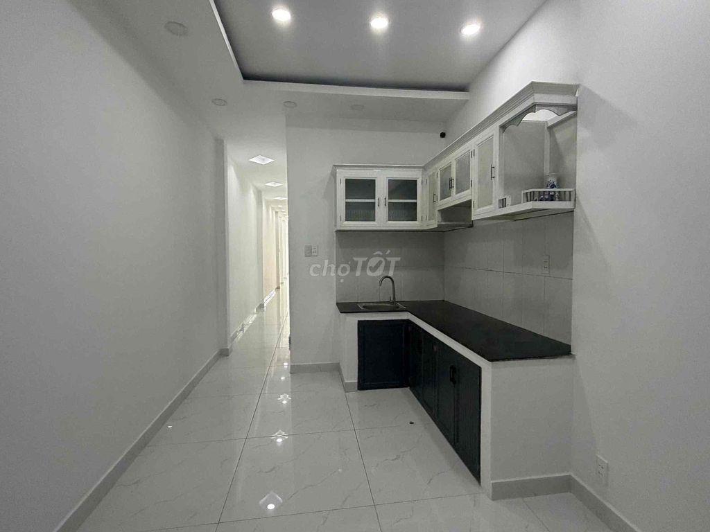 NHÀ MẶT TIỀN NGUYỄN OANH GÒ VẤP GẦN NGAY NGÃ TƯ LÊ ĐỨC THỌ